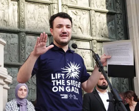 US Judge Orders Deportation of Pro-Palestinian Leader Citing Inaccurate Information on Residency Form