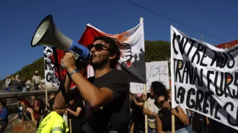 France-Wide Strikes Break Out In Response to Budget Slashing