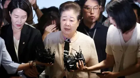 Controversial Religious Leader Rejects Gift-giving Accusations Involving Former South Korean First Lady