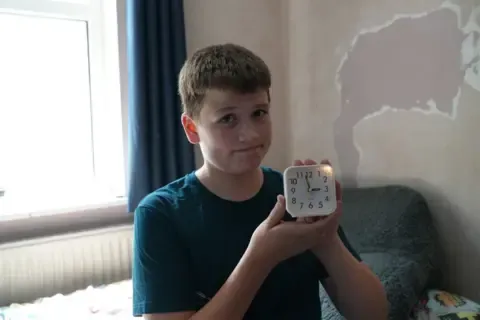 Young people Transform Their Bedrooms Into Device-Free Areas: Revealing Results